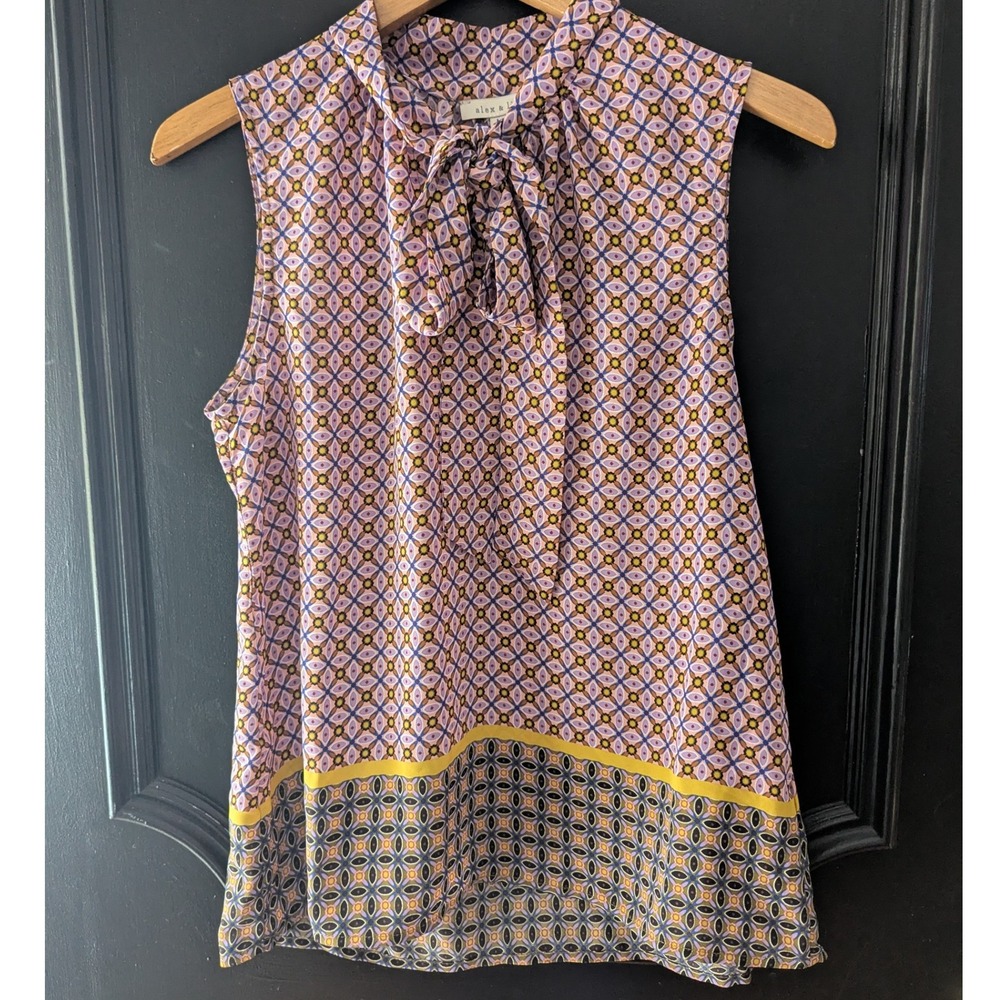 Alex and Lili Sleeveless Geometric Print Tie Neck Blouse‎ Women's M Contrast Hem